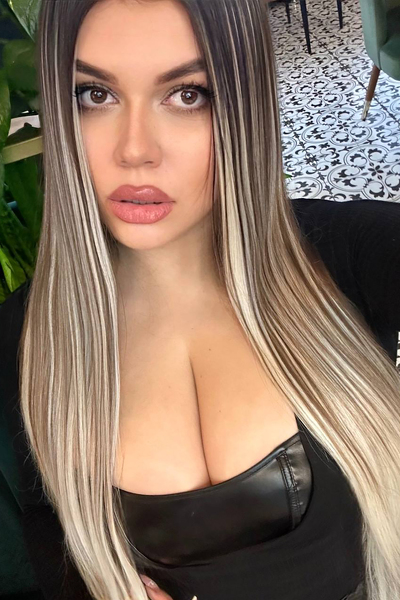 Captivating Gaze: Yana, 24 y.o. from Vinnytsia, Ukraine — VeronikaLove