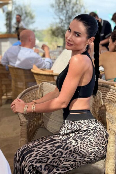 Radiant Charm: Polina, 37 y.o. from Wroclaw, Poland — VeronikaLove