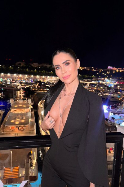 Radiant Charm: Polina, 36 y.o. from Wroclaw, Poland — VeronikaLove