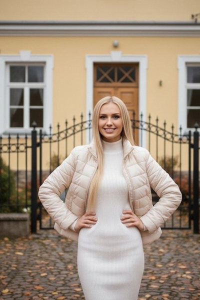 Dynamic Janna, 35 y.o. from Lorru Marz, Armenia with Light-brown hair — VeronikaLove