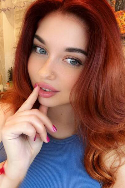 Magnetic Appeal: Diana, 33 y.o. from Kherson, Ukraine — VeronikaLove