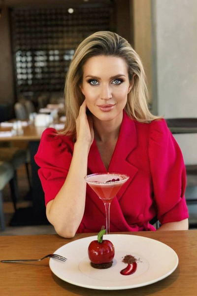 Angelic Grace: Inna, 44 y.o. from Warszawa, Poland — VeronikaLove