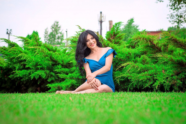 Enigmatic Marina, 40 y.o. from Pavlohrad, Ukraine with Black hair — VeronikaLove