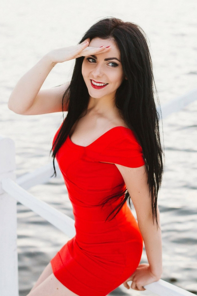 Enigmatic Marina, 40 y.o. from Pavlohrad, Ukraine with Black hair — VeronikaLove