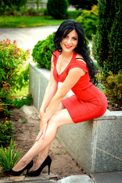 Enigmatic Marina, 40 y.o. from Pavlohrad, Ukraine with Black hair — VeronikaLove