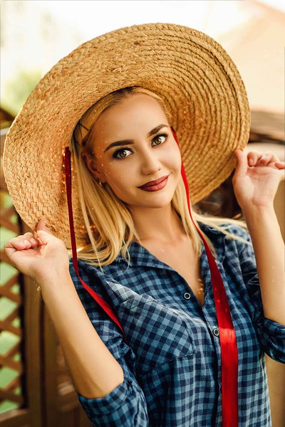 Timeless Beauty: Olga, 27 y.o. from Chisinau, Moldova — VeronikaLove