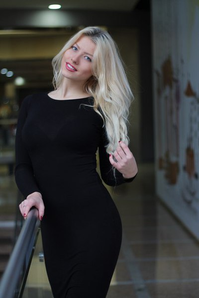 Captivating Elegance: Darina, 27 y.o. from Dnipro, Ukraine — VeronikaLove