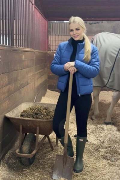 Magnetic Allure: Anna, 36 y.o. from Almaty, Kazakhstan — VeronikaLove