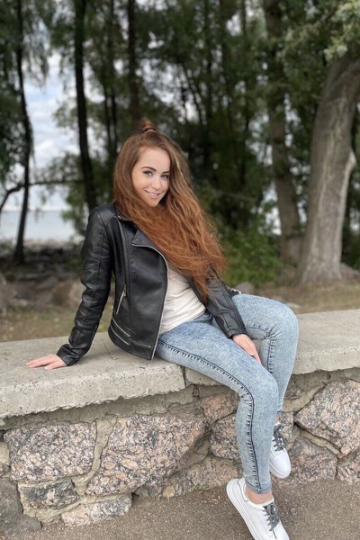 Dazzling Charm: Sofia, 22 y.o. from Cherkasy, Ukraine — VeronikaLove