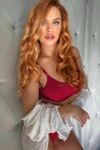 Graceful Julia, 33 y.o. from Lublin, Poland with Red hair — VeronikaLove