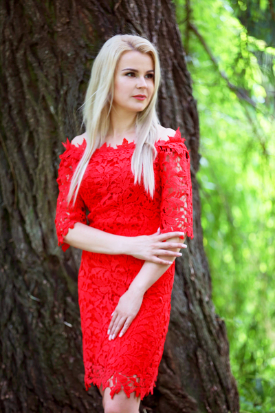 Radiant Charm: Tatiana, 41 y.o. from Khmelnytskyi, Ukraine — VeronikaLove