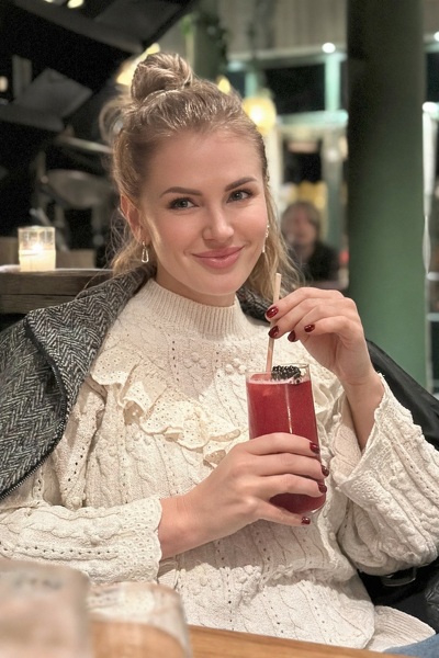 Lovely Victoria, 48 y.o. from Duisburg, Germany with Blonde hair — VeronikaLove