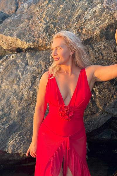 Lovely Victoria, 48 y.o. from Duisburg, Germany with Blonde hair — VeronikaLove