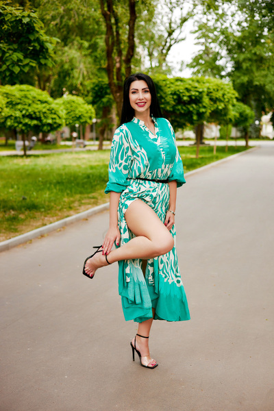 Vivacious Vision: Inna, 40 y.o. from Vinnytsia, Ukraine — VeronikaLove