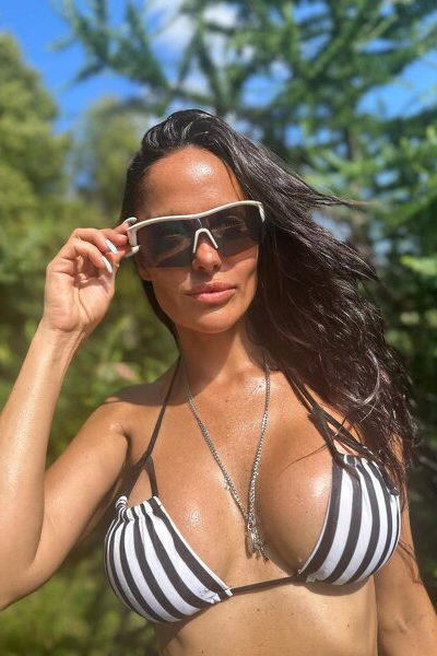 Enchanting Aura: Eleonora, 39 y.o. from Oblast Varna, Bulgaria — VeronikaLove