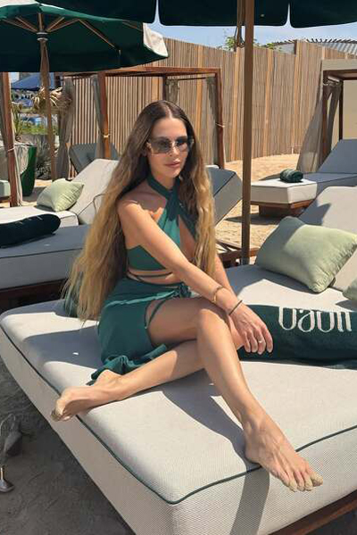 Magnetic Allure: Vasilisa, 37 y.o. from Padua, Italy — VeronikaLove