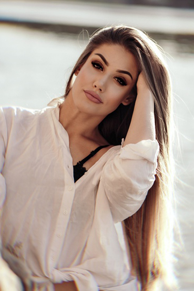 Serene Anastasia, 26 y.o. from Zaporizhzhia, Ukraine with Brown hair — VeronikaLove