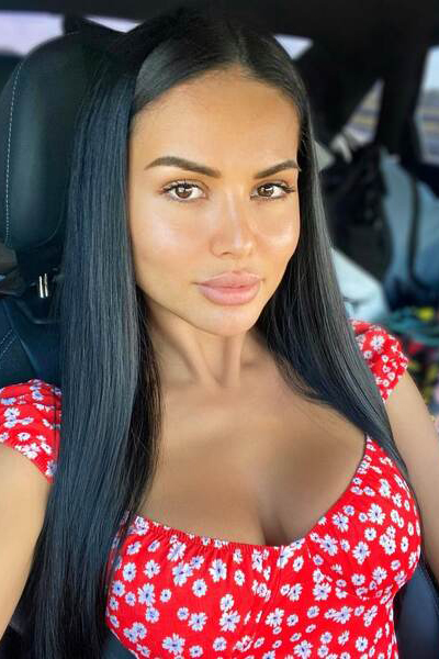 Timeless Elegance: Ksenia, 30 y.o. from Wroclaw, Poland — VeronikaLove