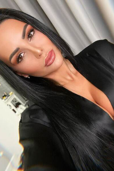 Timeless Elegance: Ksenia, 30 y.o. from Wroclaw, Poland — VeronikaLove