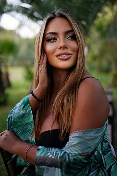 Dynamic Victoriia, 37 y.o. from Kharkiv, Ukraine with Light-brown hair — VeronikaLove