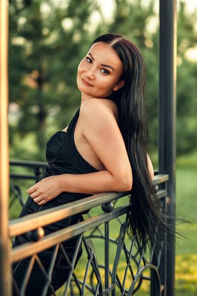 Graceful Evgenia, 39 y.o. from Chisinau, Moldova with Black hair — VeronikaLove