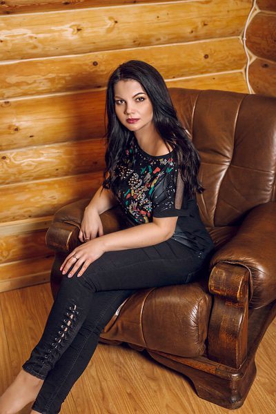 Lovely Liliana, 42 y.o. from Chisinau, Moldova with Black hair — VeronikaLove