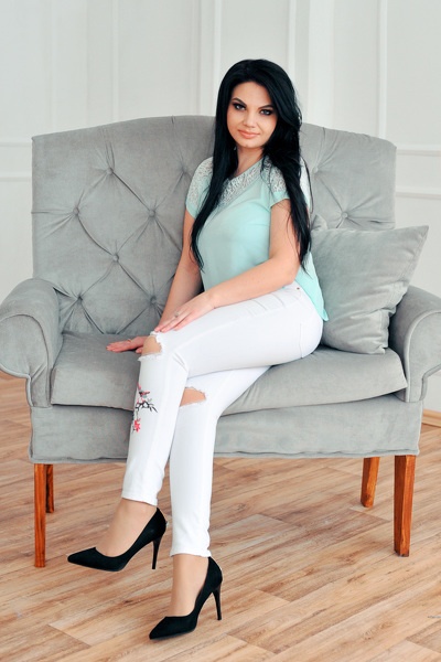 Lovely Liliana, 42 y.o. from Chisinau, Moldova with Black hair — VeronikaLove