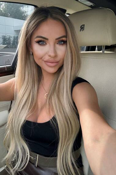Graceful Charm: Alina, 30 y.o. from California, United States — VeronikaLove