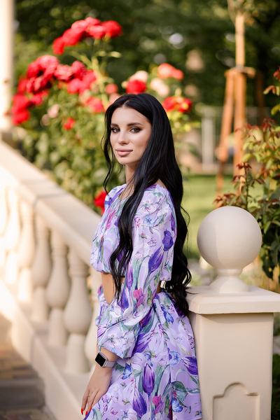 Angelic Grace: Katerina, 25 y.o. from Kharkiv, Ukraine — VeronikaLove