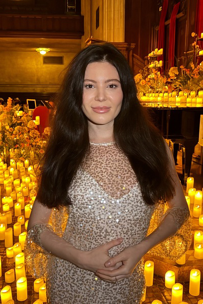 Dynamic Ekaterina, 34 y.o. from California, United States with Brown hair — VeronikaLove