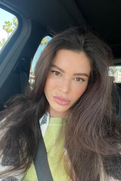 Dynamic Ekaterina, 34 y.o. from Los Angeles, United States with Brown hair — VeronikaLove