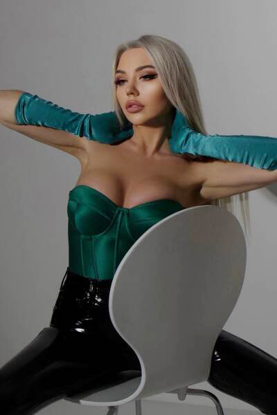 Enigmatic Allure: Anastasia, 29 y.o. from Odesa, Ukraine — VeronikaLove