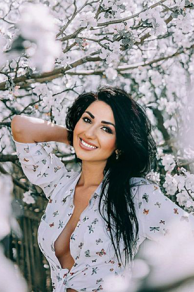 Alluring Presence: Irina, 39 y.o. from Uman, Ukraine — VeronikaLove