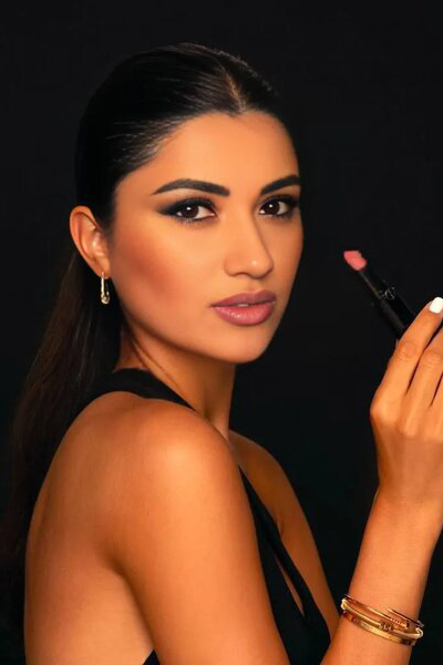 Alluring Presence: Irina, 40 y.o. from Uman, Ukraine — VeronikaLove