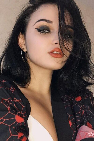 Enigmatic Beauty: Veronika, 24 y.o. from Kyiv region, Ukraine — VeronikaLove