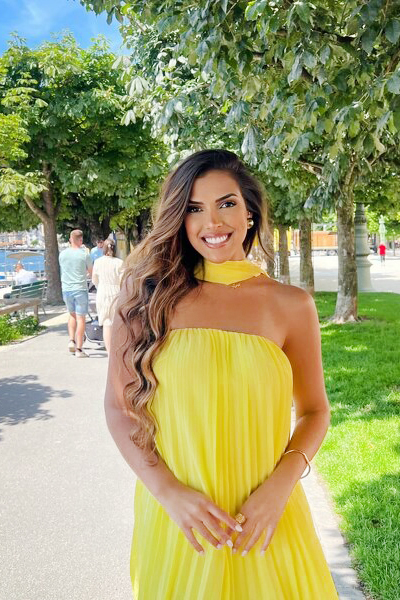 Radiant Beauty: Ana, 29 y.o. from Los Angeles, United States — VeronikaLove