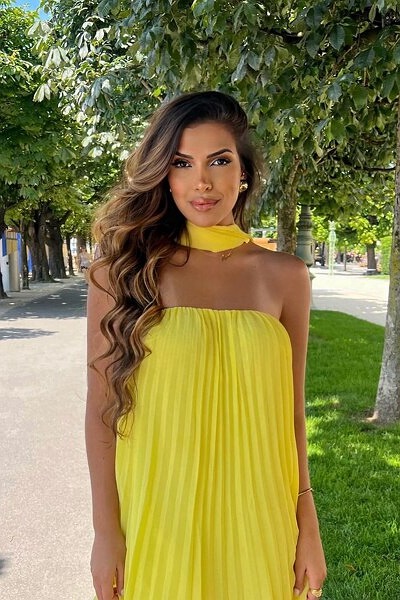 Radiant Beauty: Ana, 29 y.o. from Los Angeles, United States — VeronikaLove