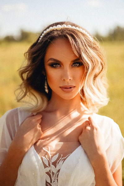 Alluring Presence: Anastasiya, 27 y.o. from Dnipro, Ukraine — VeronikaLove