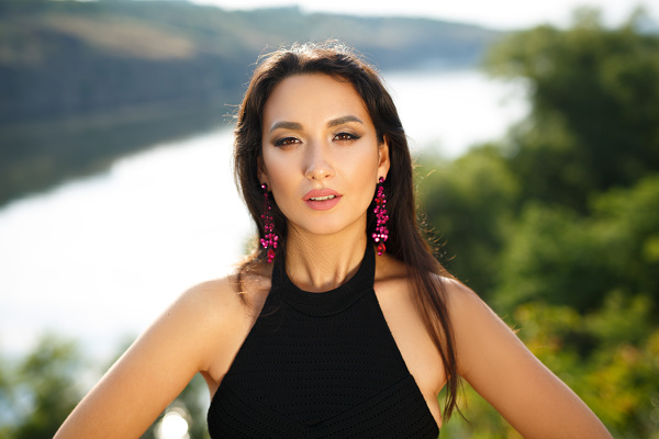 Enigmatic Beauty: Zhaklin, 32 y.o. from Zaporizhzhia, Ukraine — VeronikaLove