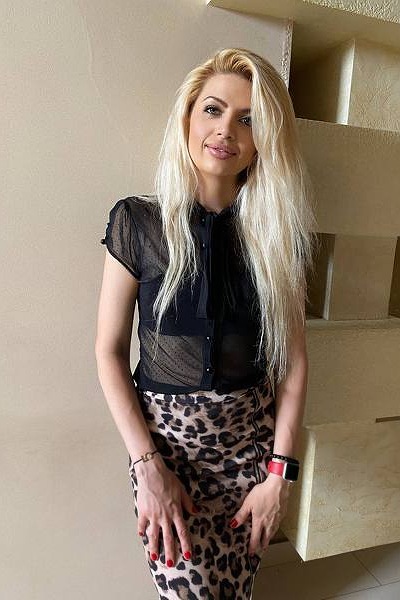 Dazzling Charm: Katerina, 42 y.o. from Odesa, Ukraine — VeronikaLove