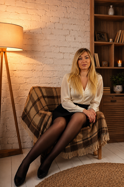 Ethereal Elegance: Anna, 42 y.o. from Kharkiv, Ukraine — VeronikaLove
