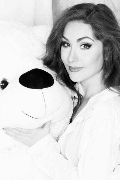 Magnetic Allure: Elena, 34 y.o. from Odesa, Ukraine — VeronikaLove