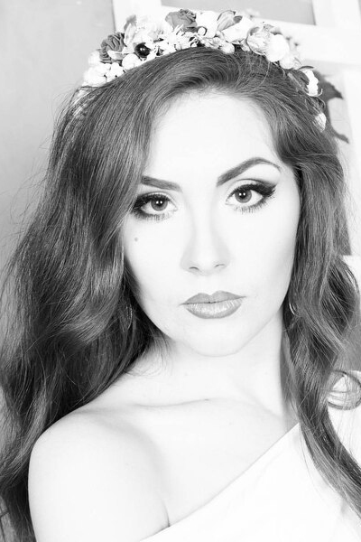 Magnetic Allure: Elena, 35 y.o. from Odesa, Ukraine — VeronikaLove