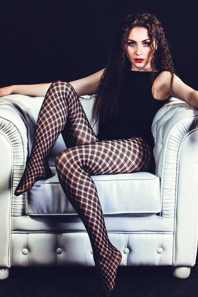 Magnetic Allure: Elena, 34 y.o. from Odesa, Ukraine — VeronikaLove