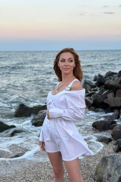 Mystical Presence: Arina, 24 y.o. from Bila Tserkva, Ukraine — VeronikaLove