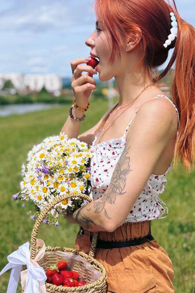 Mystical Presence: Arina, 25 y.o. from Bila Tserkva, Ukraine — VeronikaLove