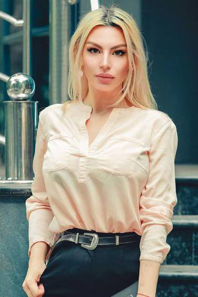 Vibrant Marina, 42 y.o. from Chisinau, Moldova with Blonde hair — VeronikaLove