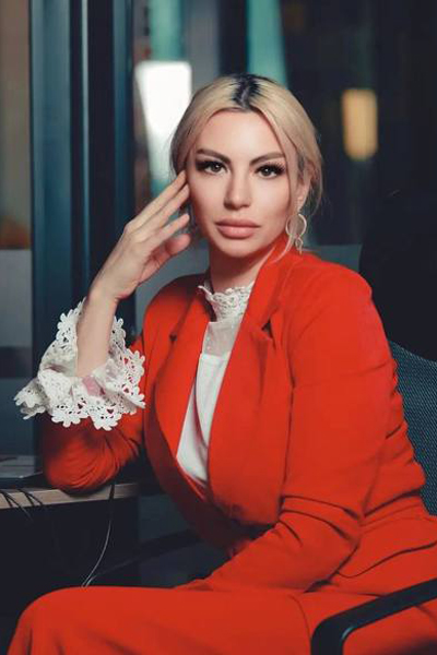 Vibrant Marina, 42 y.o. from Chisinau, Moldova with Blonde hair — VeronikaLove