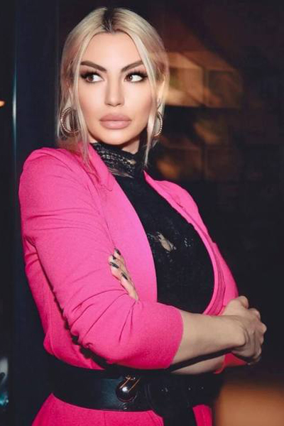 Vibrant Marina, 42 y.o. from Chisinau, Moldova with Blonde hair — VeronikaLove