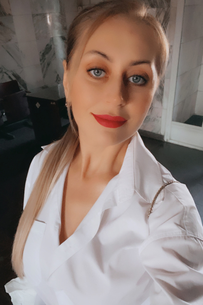 Enthralling Gaze: Elena, 43 y.o. from Kryvyi Rih, Ukraine — VeronikaLove